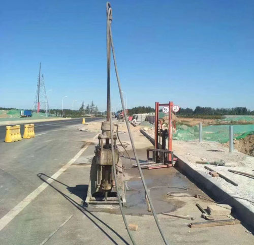 拉萨公路高聚物注浆加固